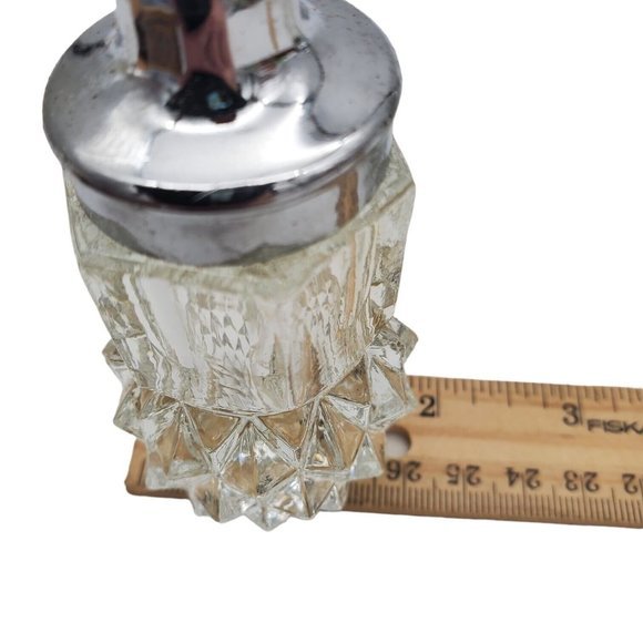 Vintage NOS Diamond Point Salt & Pepper Shakers Crystal 0174 Indiana‎ Glass Co. - Picture 4 of 11